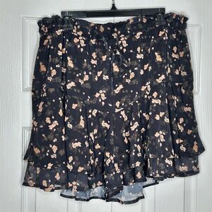 XXL Black Floral Ruffle Mini Skirt